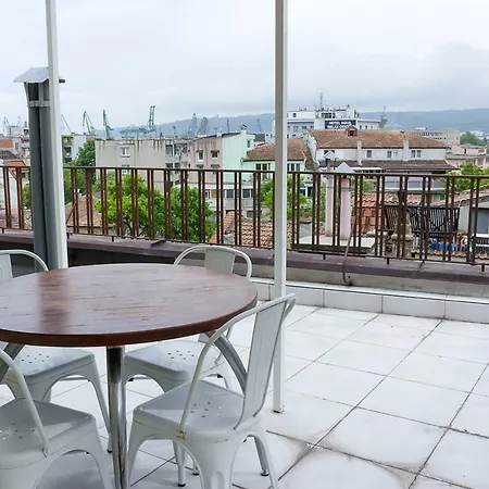 Appartement Private Maisonette W/ Terrace + View - Port *